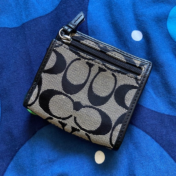 Coach Wallet - Picture 2 of 4